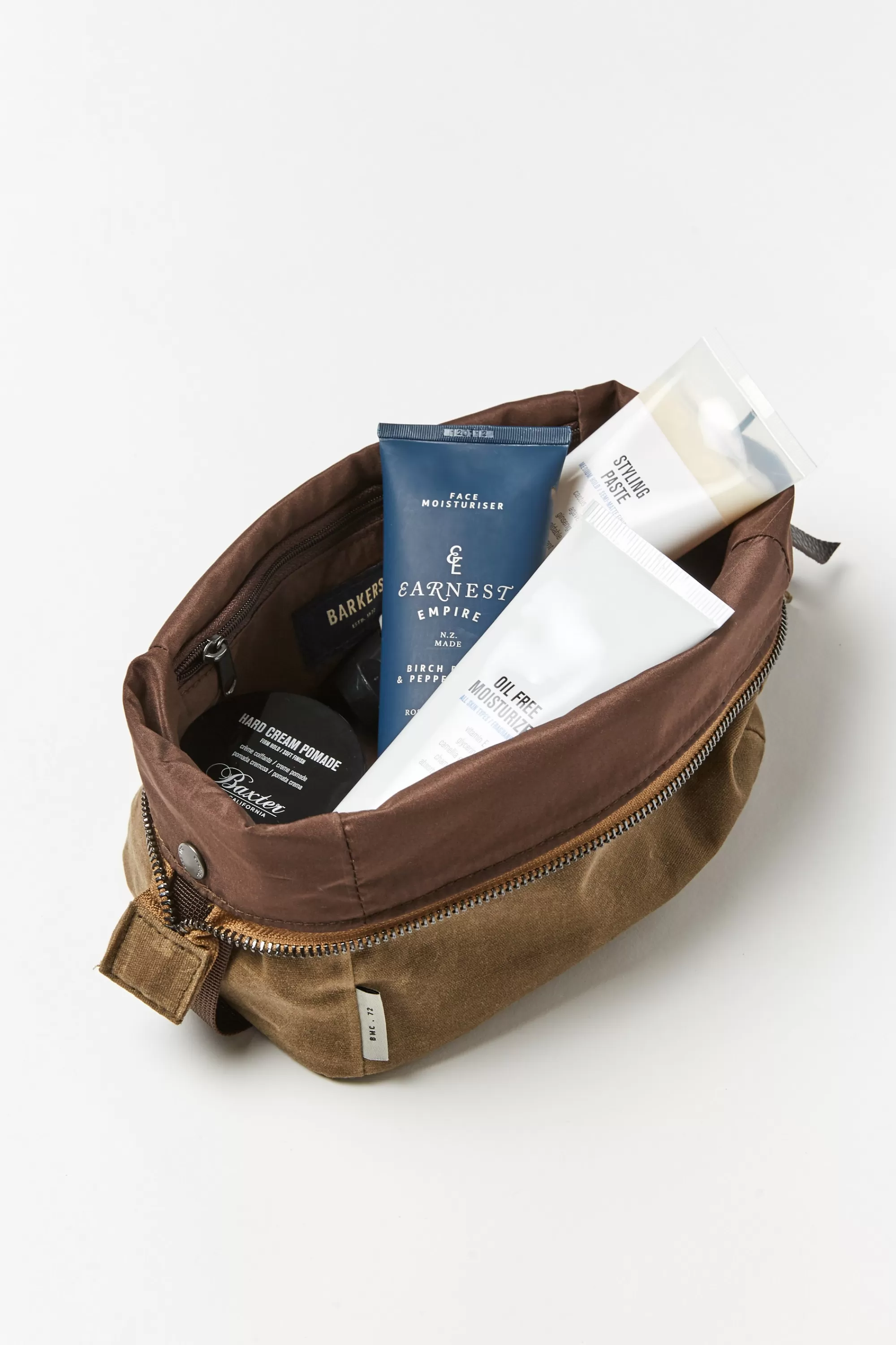 Barkers Bags & Luggage^ Toiletry Bag